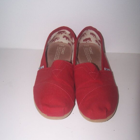 NWOB TOMS MENS' RED CANVAS SLIP ON SHOES SZ 10.5 - Picture 1 of 3